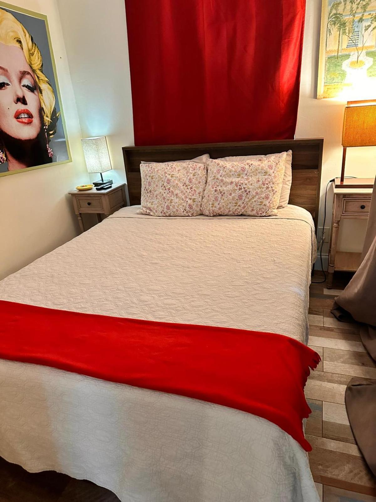 Private Rooms At Miami Centrally Located With Free Parking Екстер'єр фото