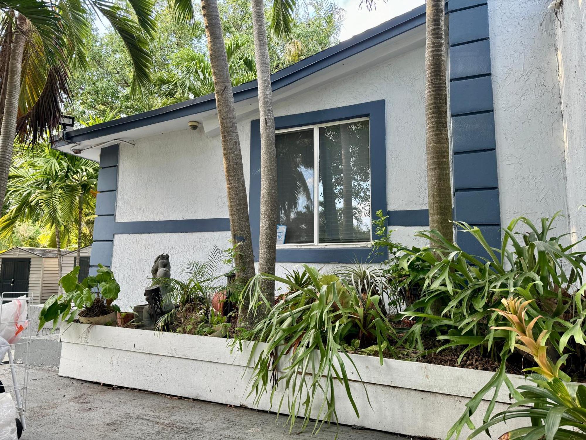Private Rooms At Miami Centrally Located With Free Parking Екстер'єр фото