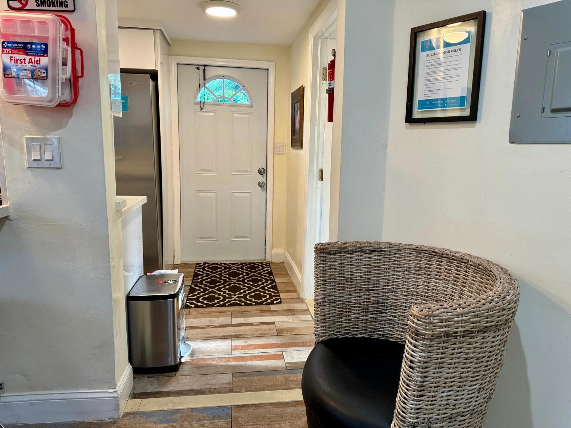 Private Rooms At Miami Centrally Located With Free Parking Екстер'єр фото