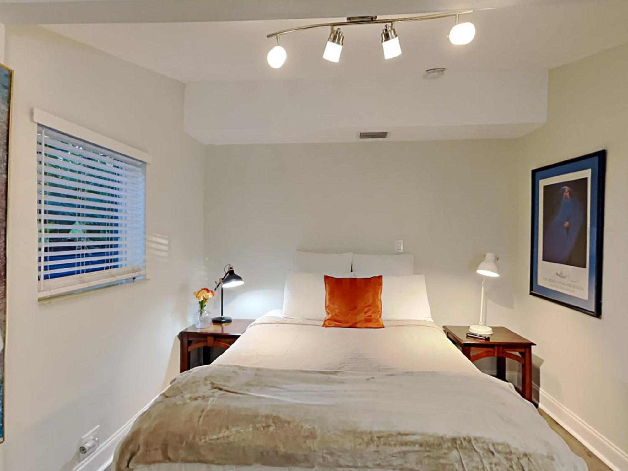 Private Rooms At Miami Centrally Located With Free Parking Екстер'єр фото